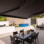 Comeback El Rinconcito De Tatil Evi *